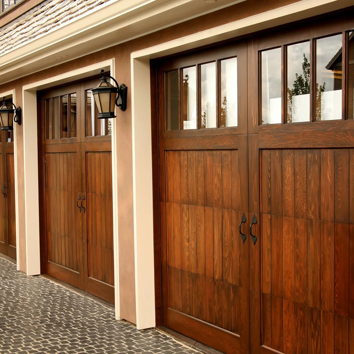 Residential garage doors